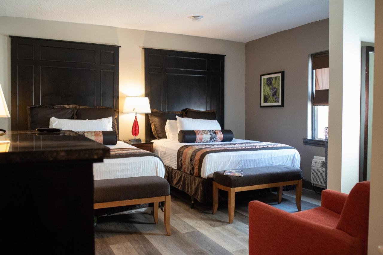 Hotel Chataura Дирборн Экстерьер фото